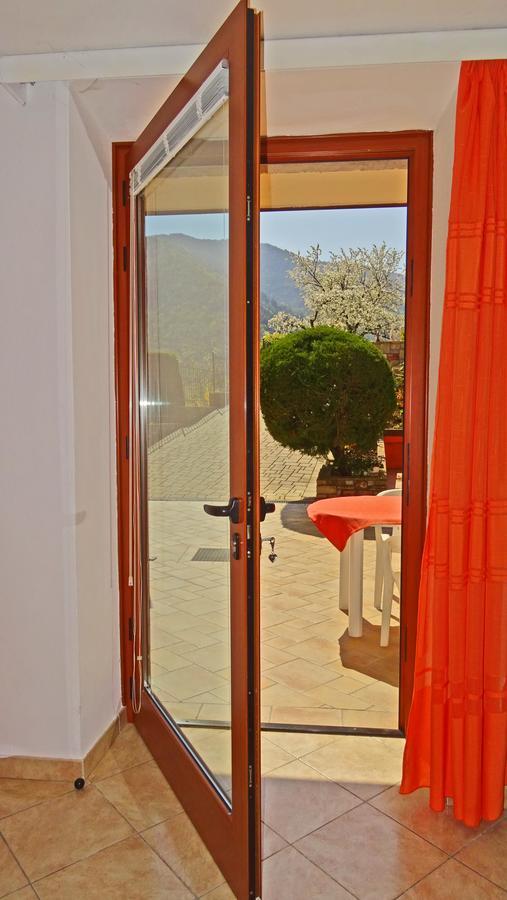 Casa Belvedere Garden By Gardadomusmea Tremosine Екстериор снимка